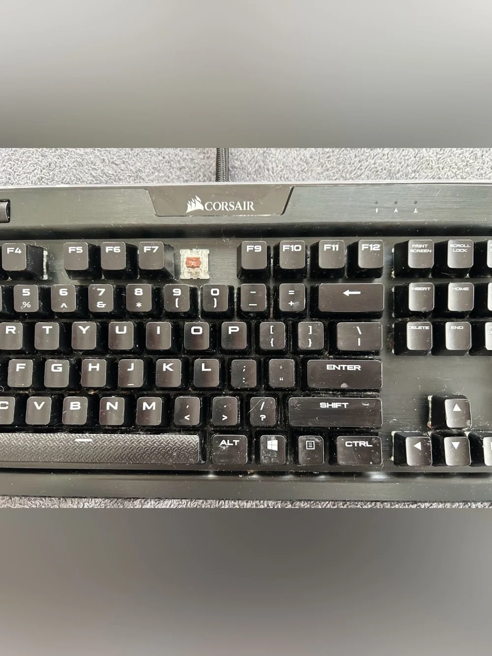 Corsair K95 RGB Mechanical Keyboard – Fully Working – Missing F7 Keycap